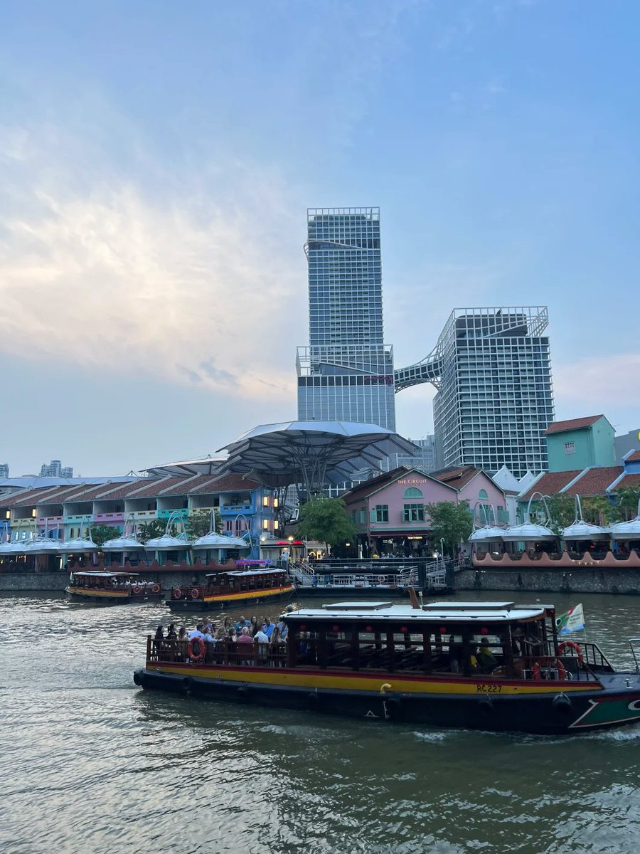 Jenngyt's tweet photo. Clarke Quay in Singapore: Take a stroll along the river and feel the city's unique vibrancy. https://t.co/ZfQhNGmnv9