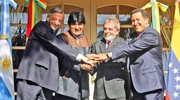 locuralamia's tweet photo. La foto con más corrupción, robo y pobreza del nefasto foro de Sao Pablo. https://t.co/6n7mTL6kZe