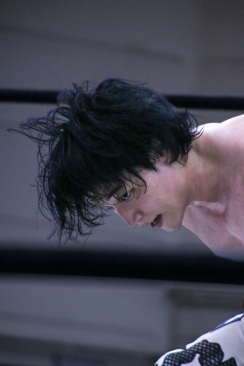 BraviSEAmo1928's tweet photo. 3枚目ロープ被ってるけどとてもいいと思ったので…

 #上野勇希  #ddtpro https://t.co/e1CqZMBnNW