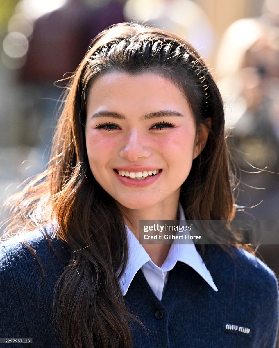 mysunshinebec's tweet photo. How to describe Becky's aura in Miu Miu ?🫠

REBECCA X MIU MIU PFWSS27
#MiuMiuSS27xBecky #MiuMiuSS27
#MiuMiuPFWxBecky #beckysangels #BeckyArmstrong https://t.co/fC7RBNaCus