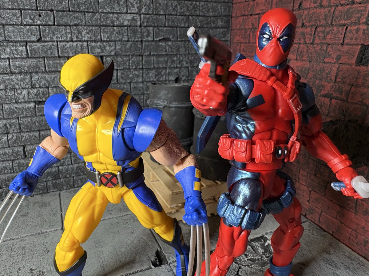 CoreyStrebe's tweet photo. #Marvel #Wolverine #Deadpool #Actionfigures #Marvellegends #Toyphotography https://t.co/cUKPXWcVkZ