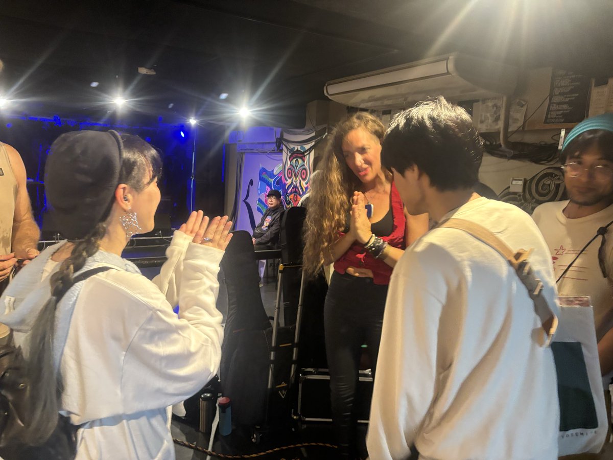 MishShell3's tweet photo. Kyoto - thank you and goodbye for now! 🙏🥰
Lotsalove
Mish N Possible n Crew ✨🎸
#MishNPossible
#ChooseSelfLove
#JapanTour2026
#Kyoto
#Japan https://t.co/QQgXWvSaZk