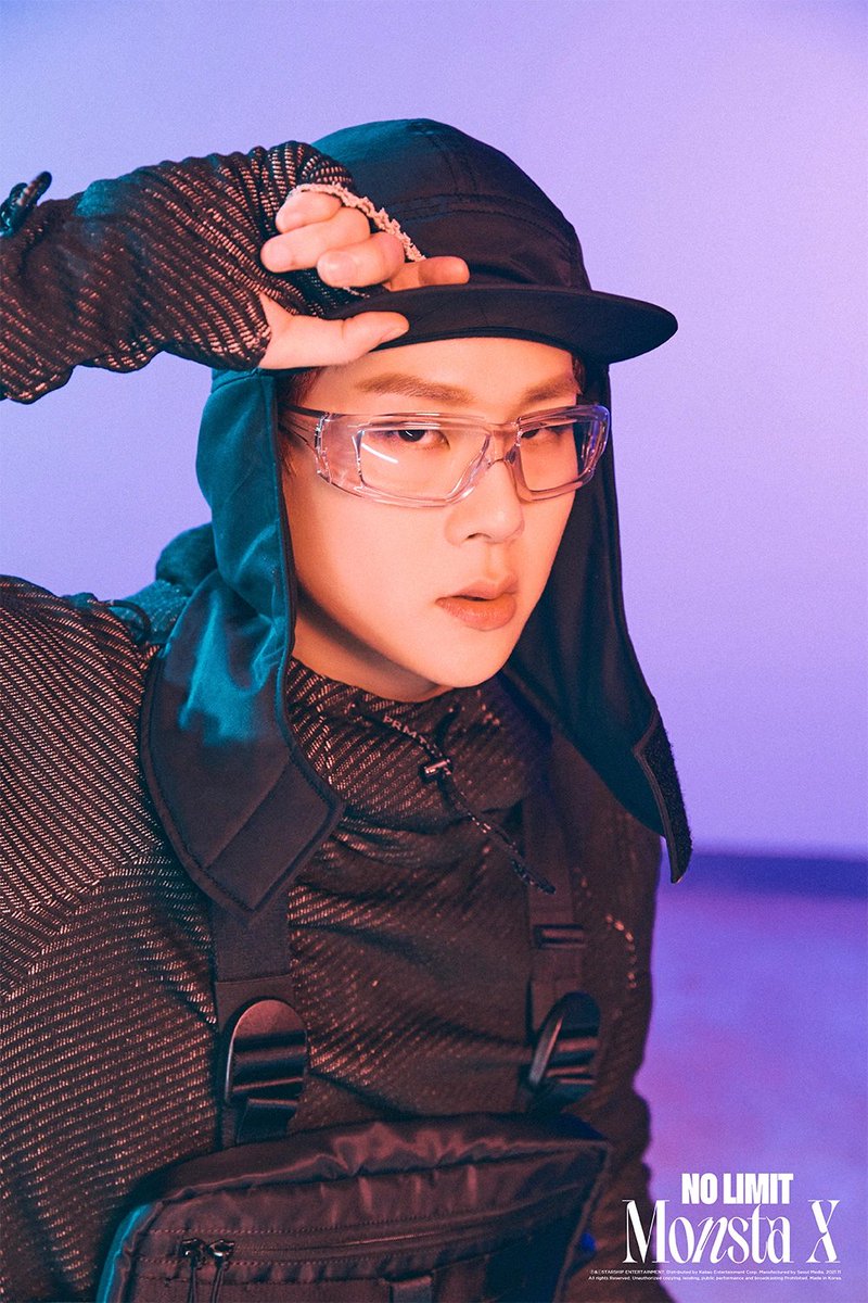 TOP100KPOP's tweet photo. Happy 32nd birthday to JOOHEON of MONSTA X! 🥳🎉 https://t.co/ydseFvqueI