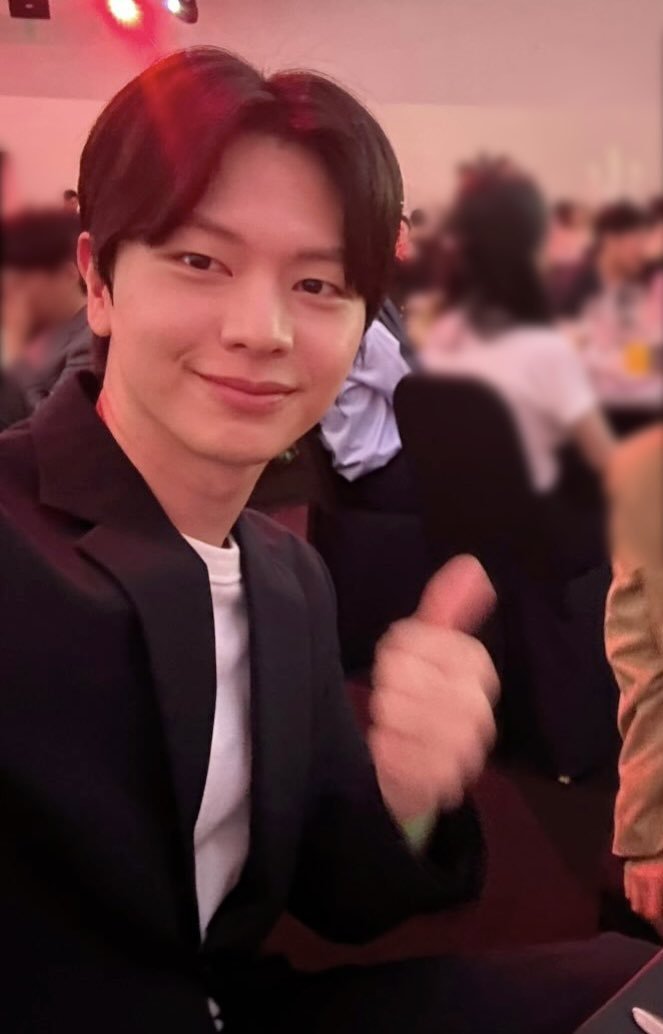 b_myyook tweet picture