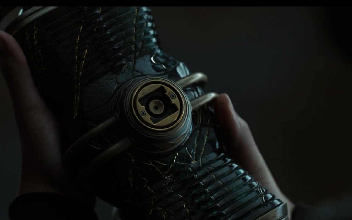 RevistaACINE's tweet photo. El ver que Sinestro logró forjar una linterna creo que confirma que va a forjar su linterna Amarilla y podríamos ver el origen de los Sinestro Corps en la siguiente temporada. https://t.co/usLt2XIFc0