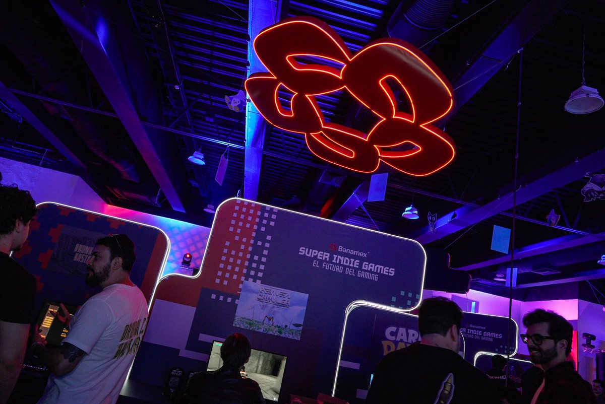 Superindiegam3s's tweet photo. El segundo día de Banamex Super Indie Games estuvo lleno de videojuegos, talento, conversaciones, nuevos proyectos y momentos que nos recuerdan por qué nos encanta tanto esta industria. 👾 https://t.co/s4vBJu8IlG