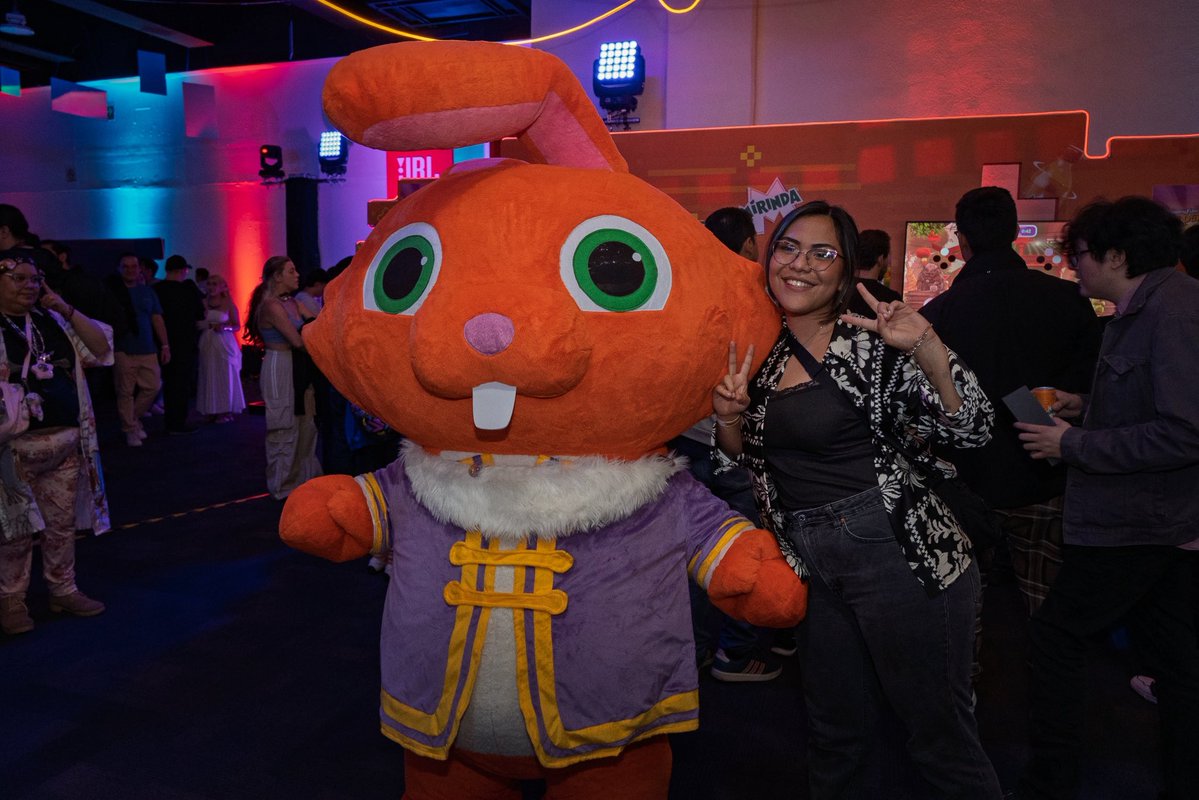 Superindiegam3s's tweet photo. El segundo día de Banamex Super Indie Games estuvo lleno de videojuegos, talento, conversaciones, nuevos proyectos y momentos que nos recuerdan por qué nos encanta tanto esta industria. 👾 https://t.co/s4vBJu8IlG
