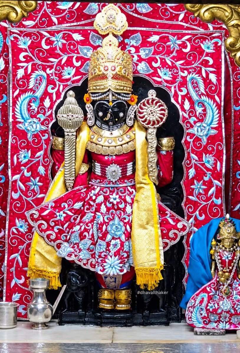 JChowatiya51192's tweet photo. આજના દશઁન શ્રી #ખોડલધામ - #કાગવડ
Date/05/10/2026
🌺🌺🌺🌺🌺🌺
🌺મહાદેવ હર🌺
🌺જય ખોડલધામ🌺
🌺જય દ્રારકાધીશ🌺
🌺જય ભગવાન🌺
🙏🙏🙏🙏🙏🙏
🇮🇳🇮🇳🇮🇳🇮🇳🇮🇳🇮🇳
#shree #khodaldham #kagvad #temple #darshan #Mandir https://t.co/uGd2N79vsH