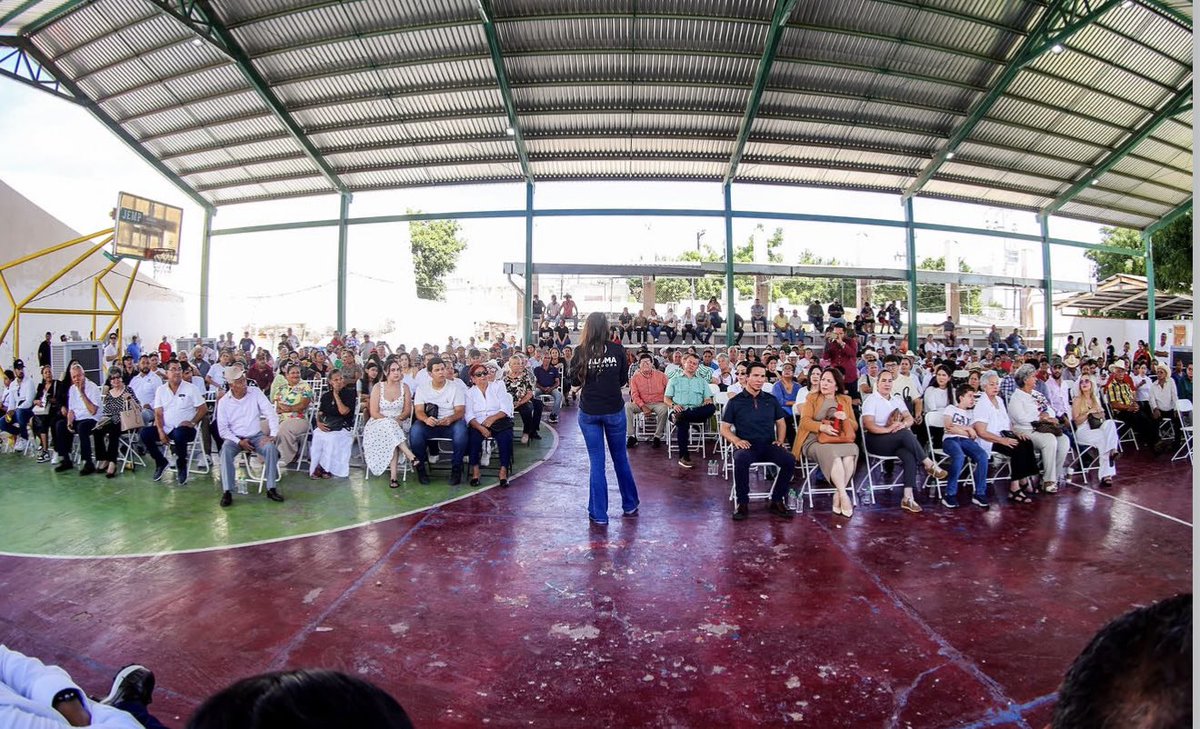 CDEPRISinaloa's tweet photo. Esta tarde acompañamos a nuestros Defensores de Sinaloa, la senadora @palomaSnchez y el diputado federal @MarioZamoraG, en la reunión informativa de la Asociación Civil Rastra Social Campesina.

Nuestro presidente @cesargerardol, la secretaria general @LilianaCardena5, la dirigencia del PRI Eldorado y representantes de distintos municipios y sectores del PRI Sinaloa también estuvieron presentes.

Agradecemos al presidente de Rastra Social Campesina, Marcos García Espinoza, por la invitación y por abrir este espacio de diálogo con el sector campesino.

Seguimos escuchando, sumando voces y fortaleciendo el trabajo cercano a las comunidades. 💚🤍❤️

#PRISinaloa #DefensoresDeSinaloa #CercaDeLaGente #SinaloaSeConstruyeEnEquipo