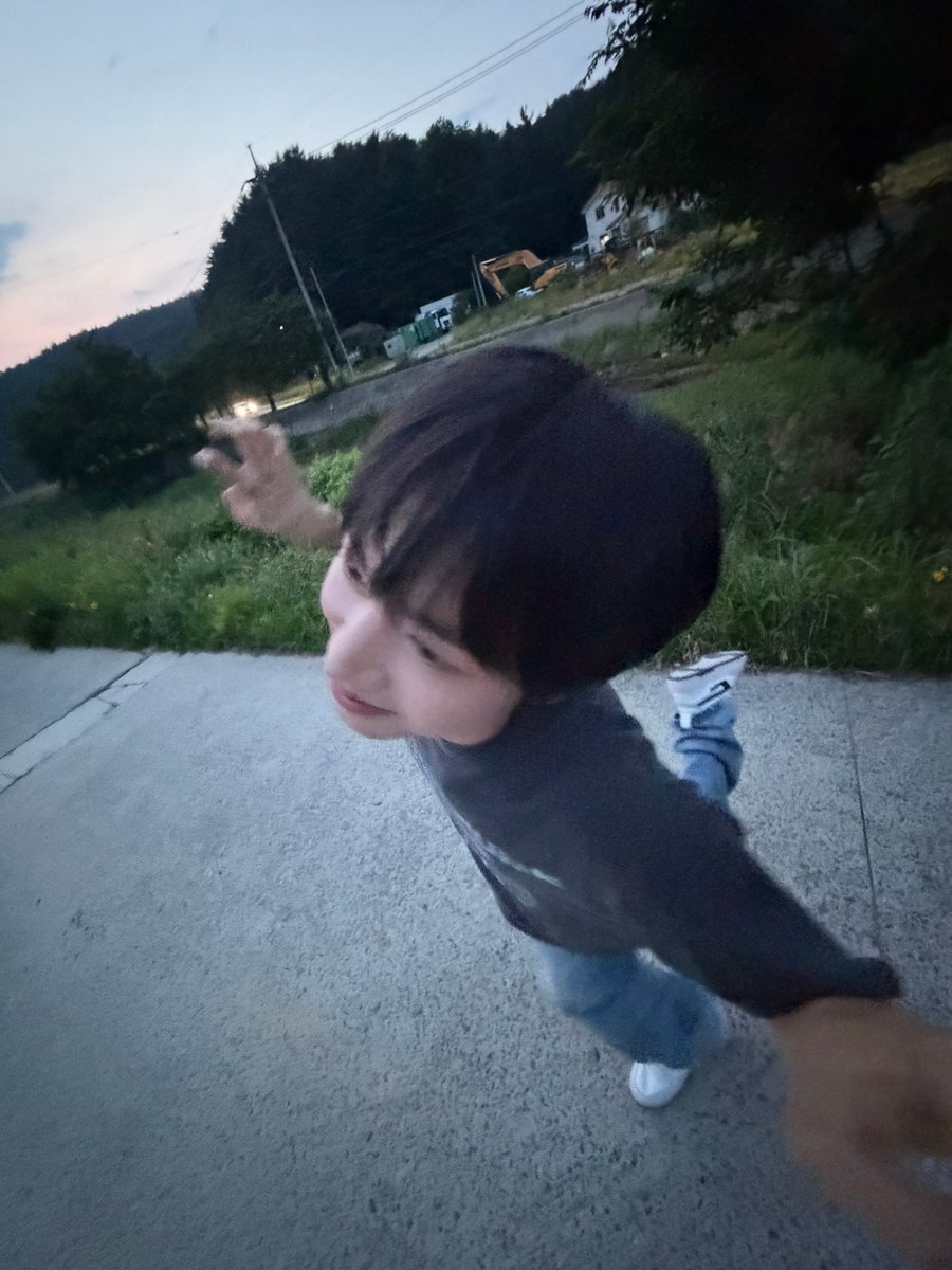 Just8zrL7's tweet photo. 이제알아버렷어...마동석이 병아리터질까봐젤무섭다고햇던거처럼
용훈형도 걍 꼬꼬터질까봐ㅈㄴ조심스럽게대하고어사(ㅈㅅ)로지낸거임....,, https://t.co/v88SSR0xaf
