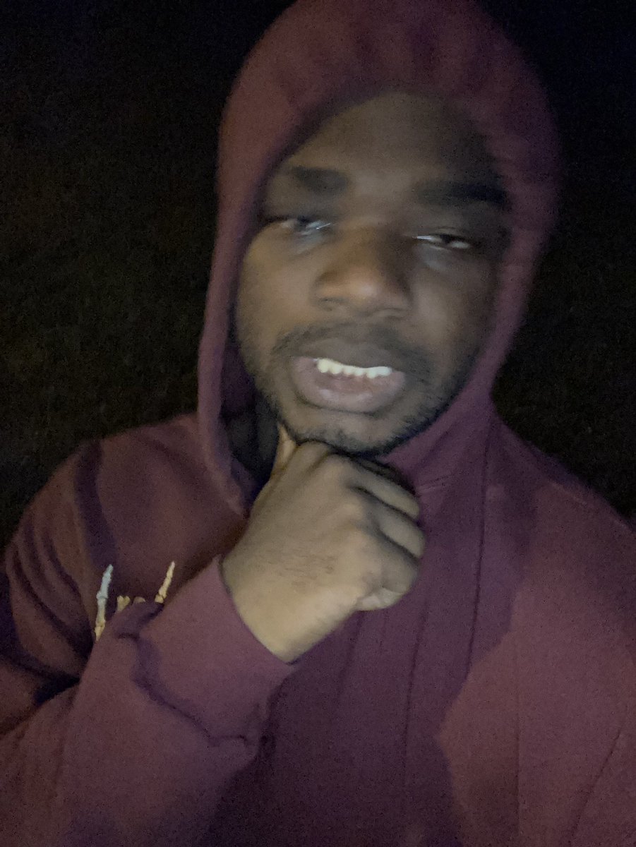 HKKShade's tweet photo. Late night walks 😘❄️🕷️🩸 https://t.co/MyARzXs3bB