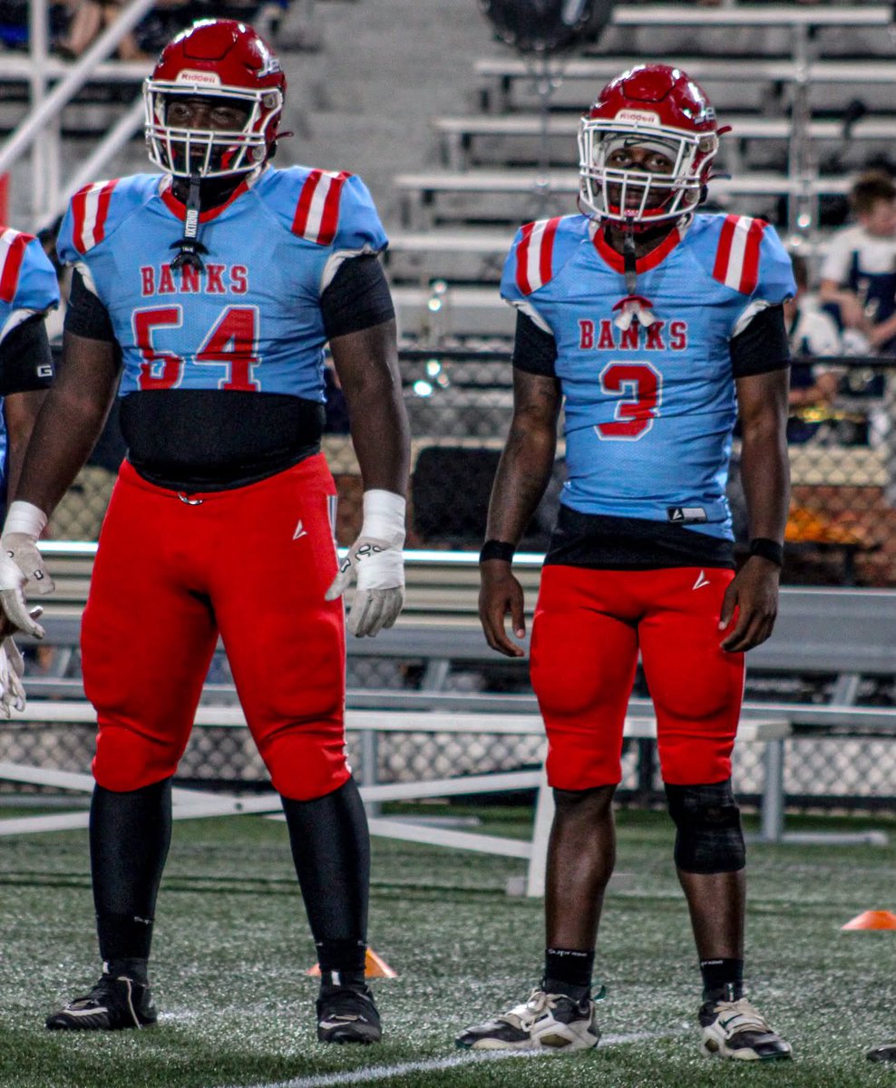 caleb_keahey's tweet photo. Recap from Friday night #gojets @desmond1689 @Coach_RMorgan24 https://t.co/75OLbxEYHI