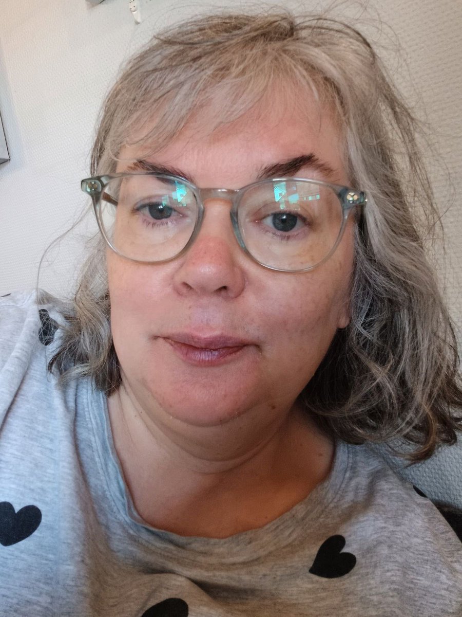 gladysbremmer's tweet photo. Good night y’all 😴 https://t.co/A2BmpWAKQz