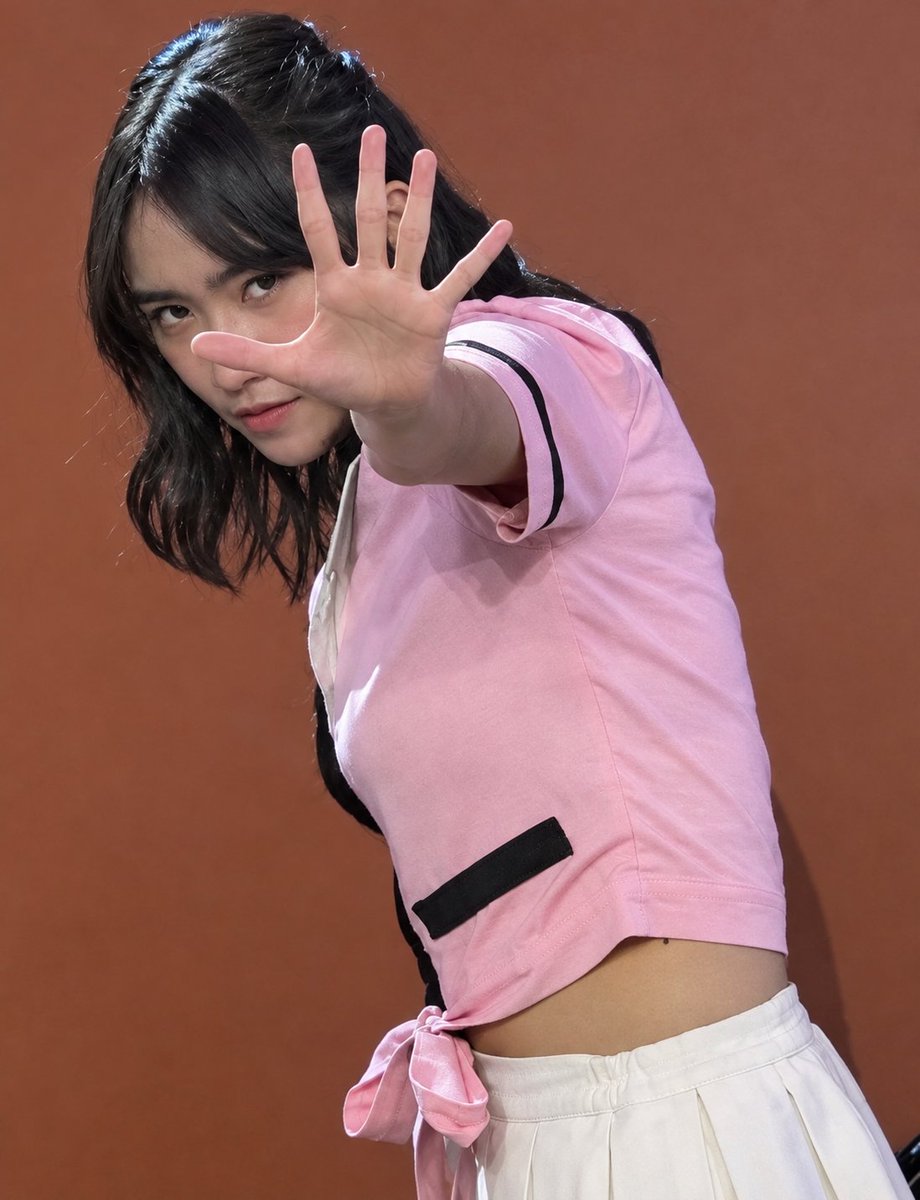 RevaDiMaria's tweet photo. Ngapain sih Fre? 😂

🩴Reparasi High Definition (HD) https://t.co/RVi45gWYtV
