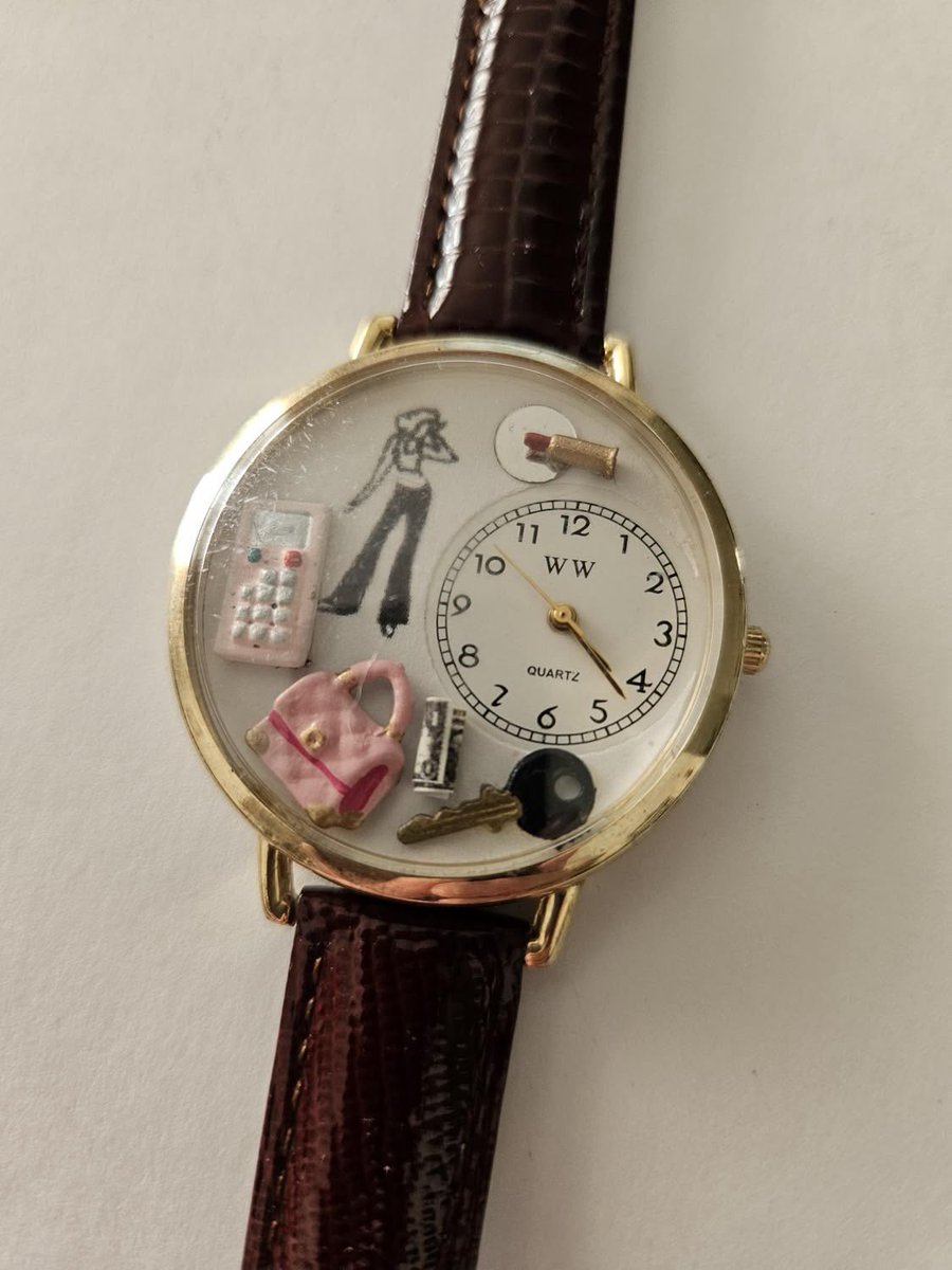 300moods's tweet photo. a watch with a story https://t.co/H1OrfiApgy