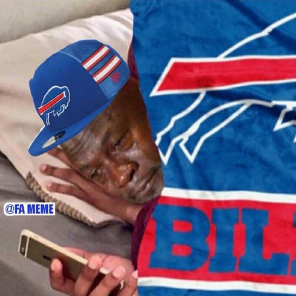 BostonCream's tweet photo. Good night to all my Bills fans out there! 🌙 https://t.co/esfYx5dt8G