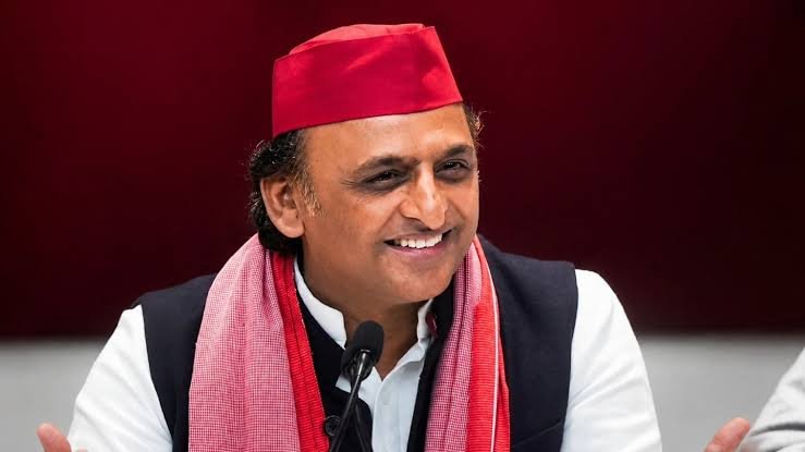 Amockx2022's tweet photo. "These leaders who are saying everything will be okay by 2047 won't remain alive till then to be held accountable"

- Akhilesh Yadav 🔥

Bro spits fact https://t.co/TzRKDAB7gs