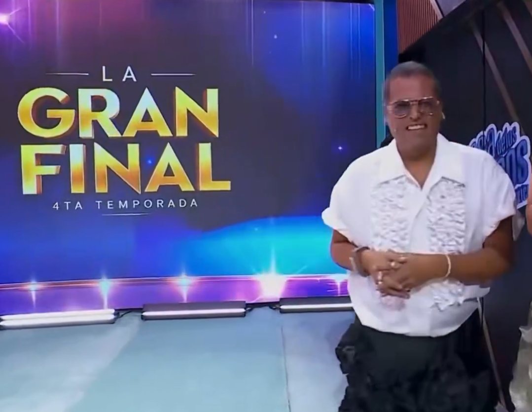 mariagmal's tweet photo. El broche de oro para la peor temporada: invitar como estrella al personaje que más alimentó el bullying, los insultos y el odio. Aldo tu voz es horrible, te vistes horrible!  Eres un ser detestable por tus comentarios. Si esto pretendía ser una celebración, eligieron un curioso ejemplo de lo que quieren premiar. #LaCasaDeLosFamososMéxico #LaCasaDeLosFamososMéxicoMx #LaCasaDeLosFamososMéxico4 #LaCasaDeLosFamososMxً  #LCDLFMX