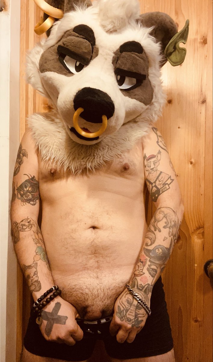 SmuttyTanuki's tweet photo. You’re finally here.. I’ve been missing that muzzle so much~ https://t.co/M7BYxZWkKP