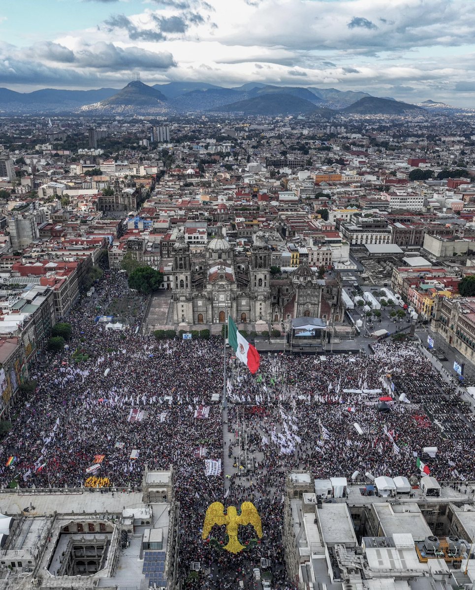 rosauraRuiz4's tweet photo. Este 1º de octubre se cumplieron dos años de gobierno de la primera científica al frente de la Presidencia de México. Ha sido un gran honor acompañarla a lo largo de este tiempo; gracias por su confianza, Presidenta @Claudiashein.

Reconocemos su profundo amor y compromiso con el pueblo. Desde la @Secihti_Mx seguiremos trabajando sin descanso para desarrollar el potencial científico, tecnológico y de innovación de nuestra Patria. No tenemos derecho a fallar.