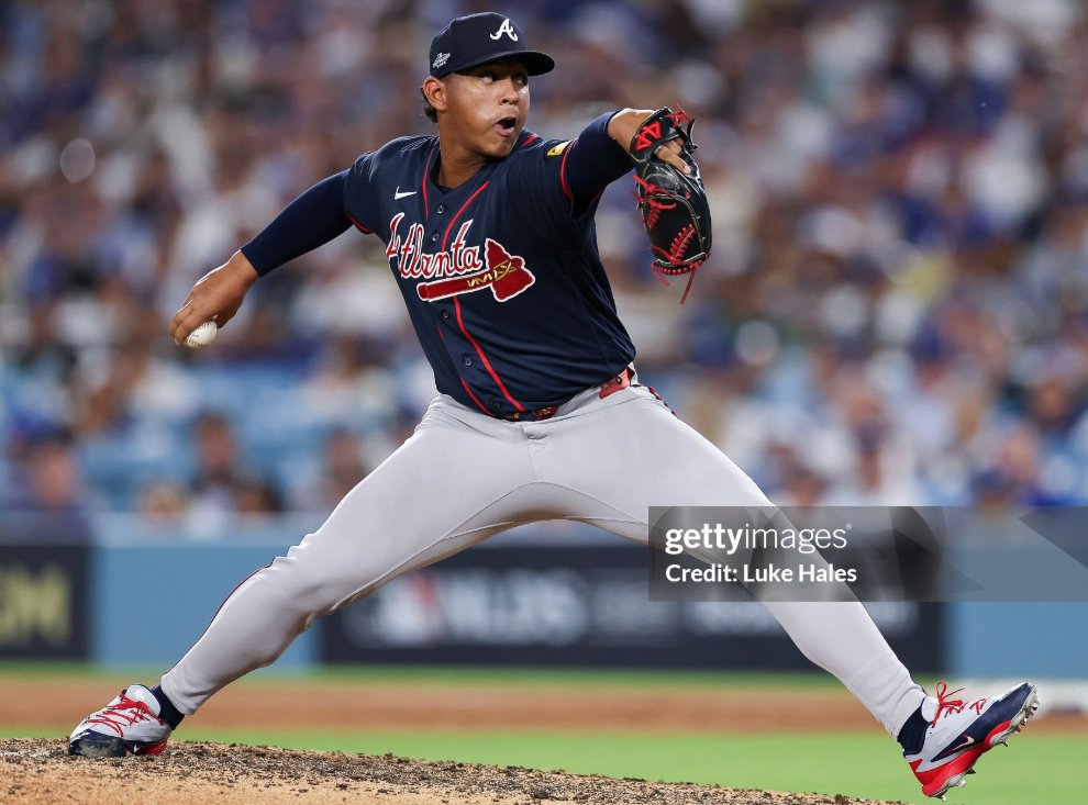 AlvearClarena's tweet photo. 🇨🇴🔥Didier Fuentes, sólido ante Dodgers

El colombiano tuvo una actuación sólida en el Juego 2 de la Serie Divisional, manteniendo a raya a la ofensiva de los Ángeles. https://t.co/DOBJID5lpF