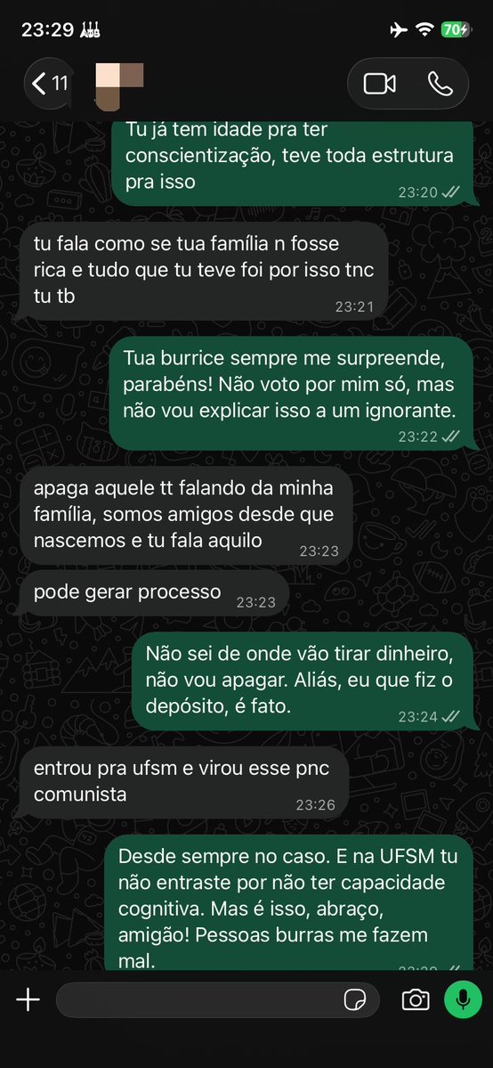 ph_scruz's tweet photo. O mano não aprende, como pode ser burro e orgulhoso disso. Até postar aqui pra ver se cria coragem de responder, ficou com vergonha pelo jeito kkkkkkkkkm https://t.co/p3ezdFlBor