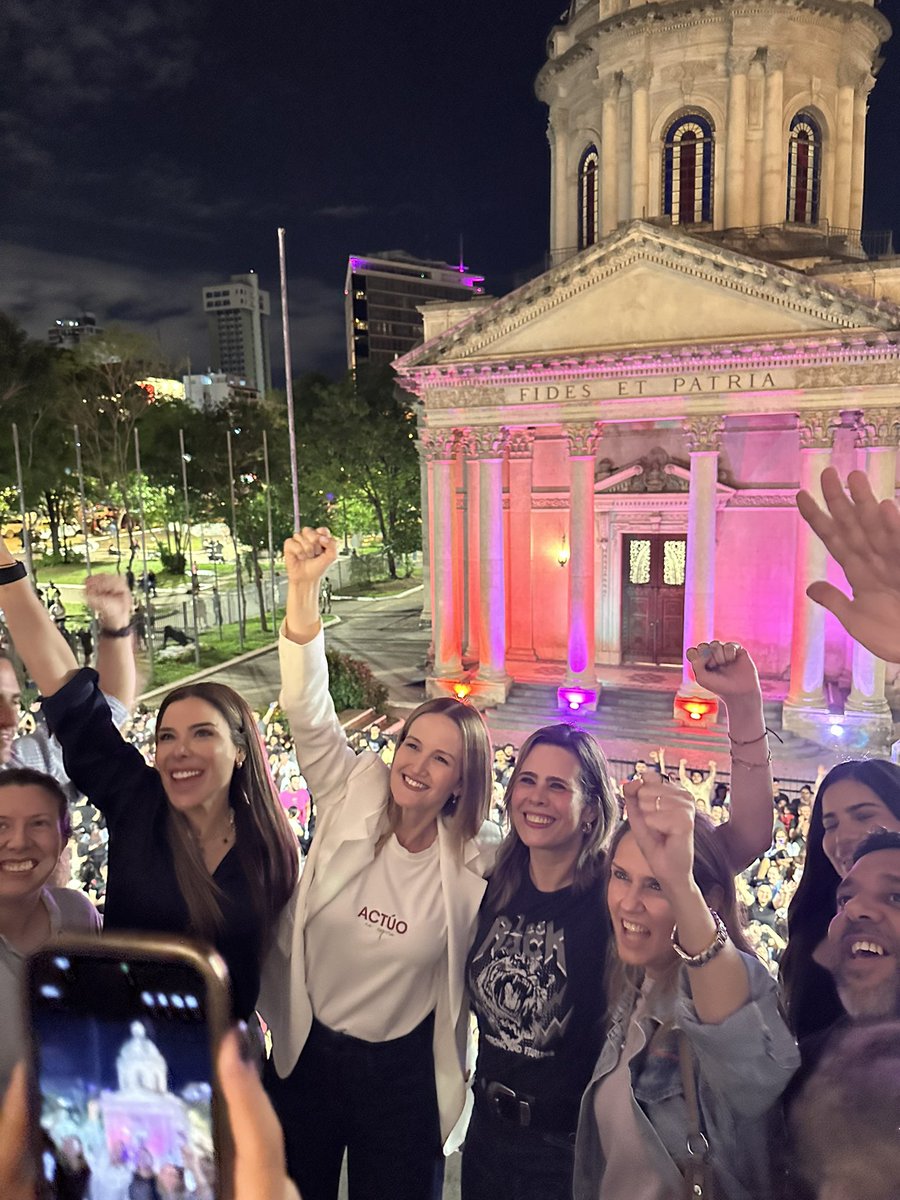 KattyaGonzalez9's tweet photo. Gracias Asunción 🇵🇾🙌🏻🗳️🫶 https://t.co/2xwbLoNxua