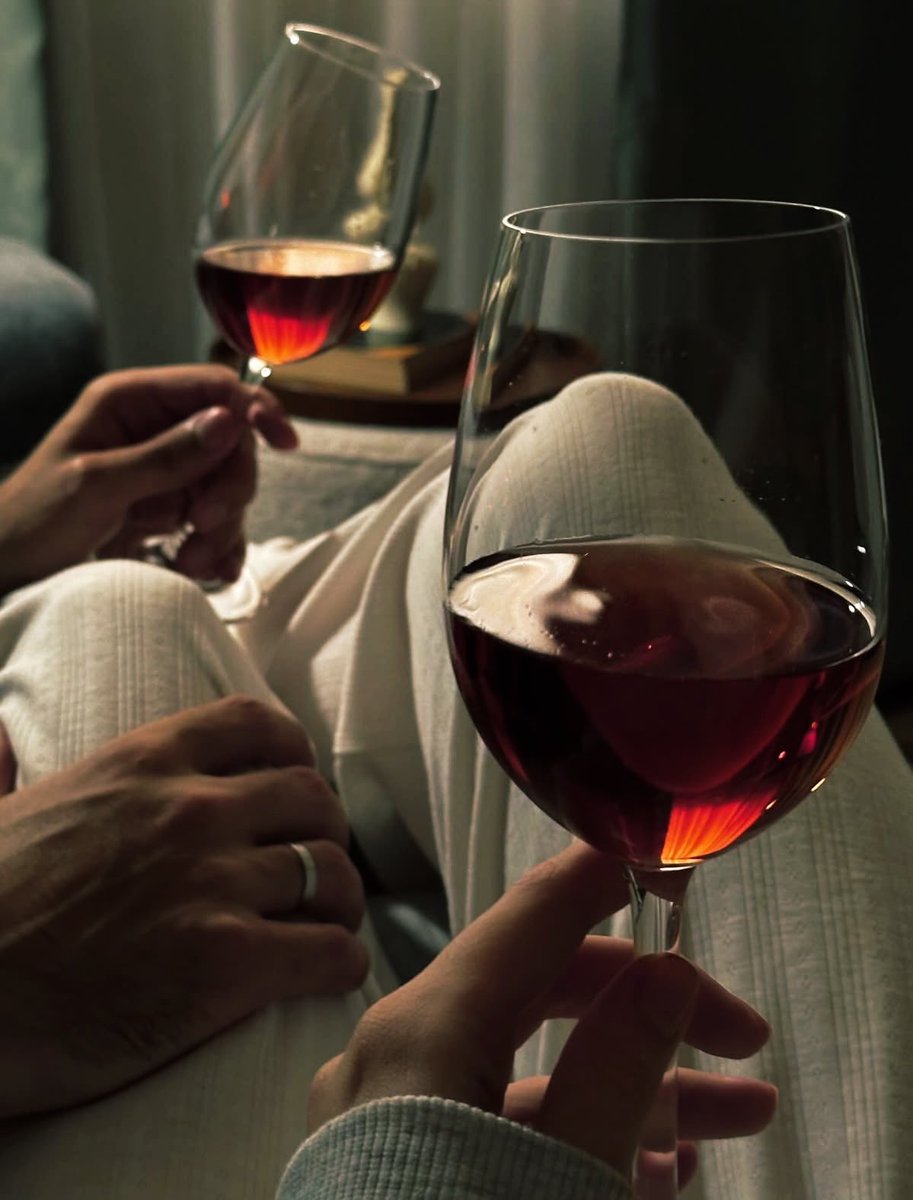 4ZUL4SH's tweet photo. 🍷 https://t.co/uMTiOhubDe
