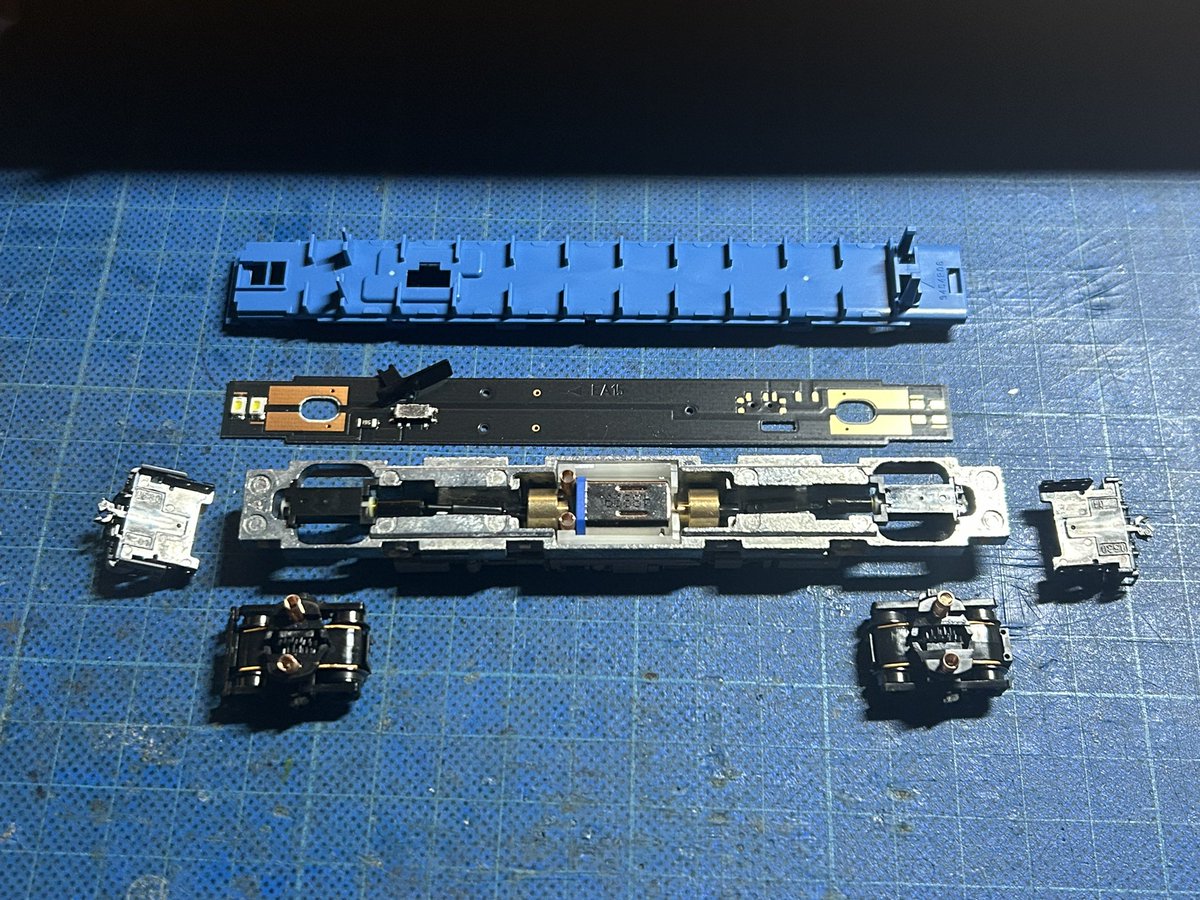ChangDarong's tweet photo. Tomix新設計キハ56、58動力車(モーター車)DCC sound改造 https://t.co/BZX9pkG8P4