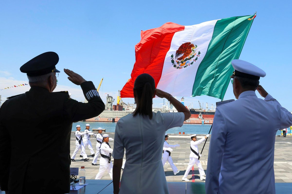 Claudiashein's tweet photo. 205 Aniversario de la Secretaría de Guerra y Marina. 202 Aniversario de la primera Constitución republicana de los Estados Unidos Mexicanos. https://t.co/Fk7phUuPa7