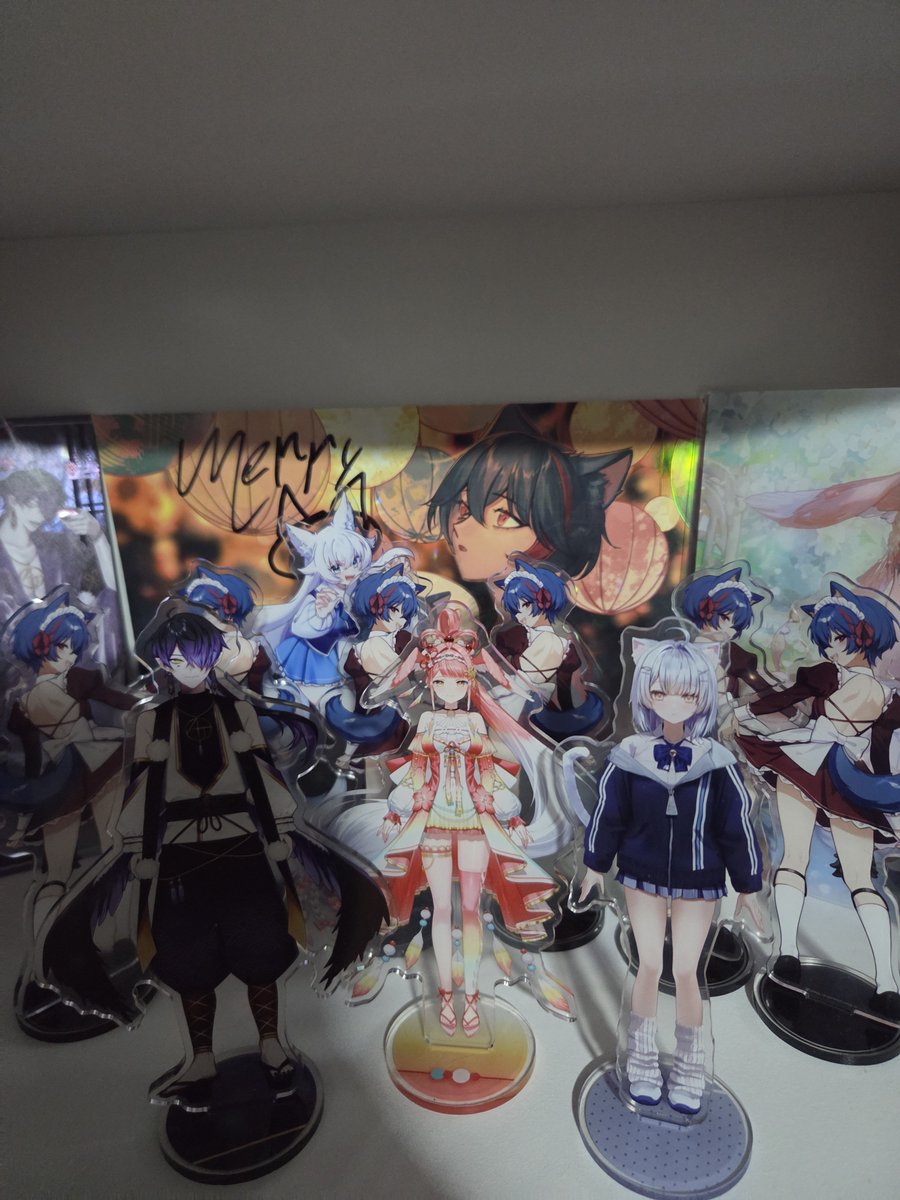 Femboys4Lifee's tweet photo. I think they're trying to start a ritual Σ(´∀｀；)

#DoggingDay #Merryweather https://t.co/ccrKn37okh
