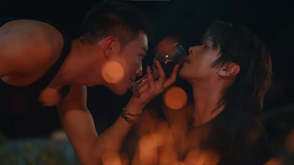 justaseleno's tweet photo. changyang being both absolutely feral and unbearably gentle with qinglang… yeah i’m never moving on

#AWinterSunWakestheWindinSpringHillsDream #寒阳风起春山境 https://t.co/hatfh8nufk