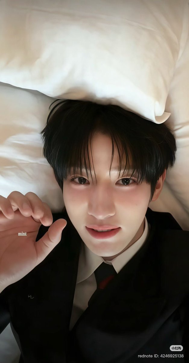 siyunextimee's tweet photo. asdfghjkl izin hapus skripsi, mau fokus park siwoo dulu.

cantik banget anjrit ni orang, my ntik gueeeee https://t.co/0HXKXn2sEl