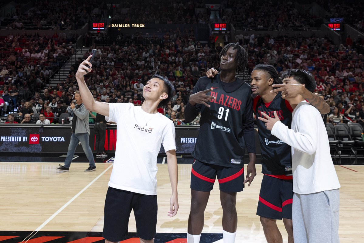 trailblazers's tweet photo. another Fan Fest in the books 📚 

thanks for showing up Rip City 🫶 https://t.co/Djy9P21KFo