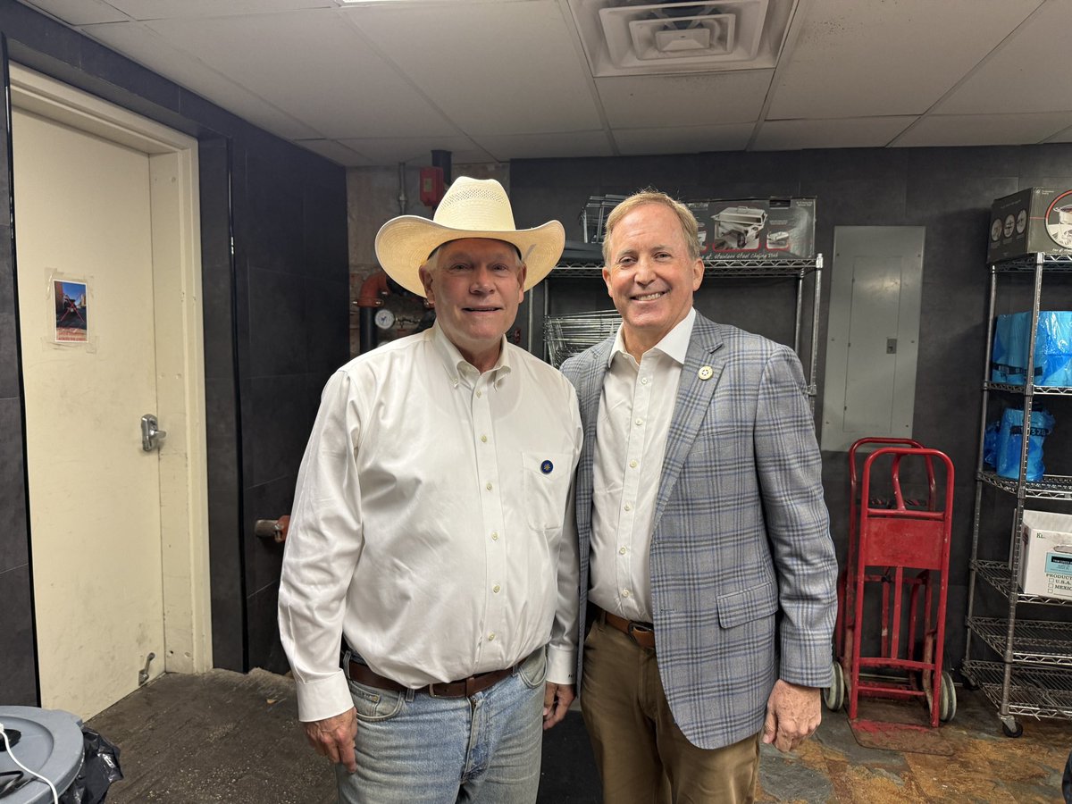 SessionsTX17's tweet photo. It was great to catch up with our Republican nominees @KenPaxtonTX, @natesheetsforTX, and @StanGerdesforTX this weekend in TX-17!

My party stands ready for the challenge we face this November as we take on the radical socialist Democrats.

God bless the great state of Texas. https://t.co/nJTAmgsZz7