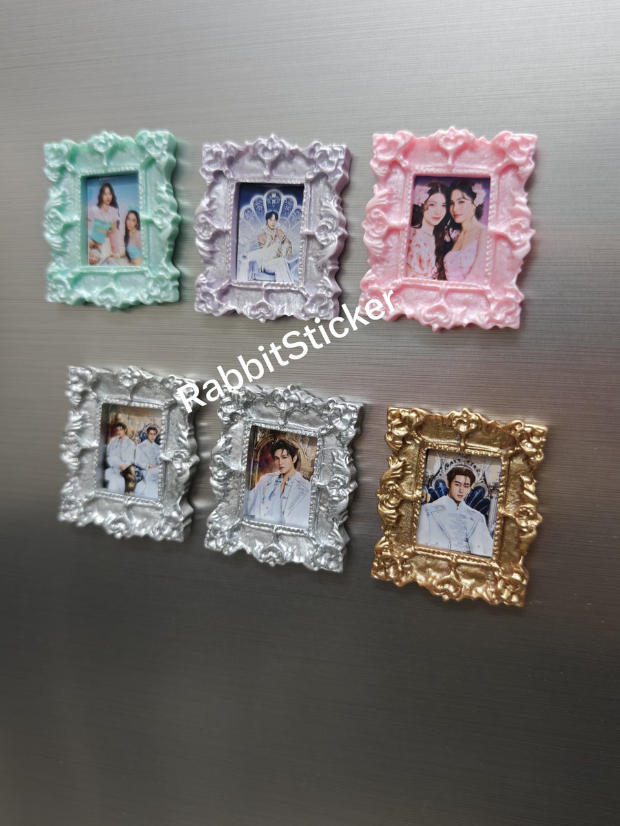 RBSticker's tweet photo. ✨กรอบmagnet มีของพร้อมส่งแล้วค่า! ไม่ต้องรอนาน💖

🎨 มี 5 สี : ชมพู 🩷 / ม่วง 💜 / เขียวมิ้นท์ 💚 / ทอง 💛 / เงิน 🤍

📦 ทางร้านประกอบพร้อมใช้ 🇹🇭 งานโรงพิมพ์ไทย ผลิต1-3 วัน

🛒 สั่งซื้อ LINE: @rabbitsticker 

#WilliamEst #Lingorm #nunew #รับทำของแจก #รับทำgiveaway #ตลาดนัดbts https://t.co/ba2nb68NTa