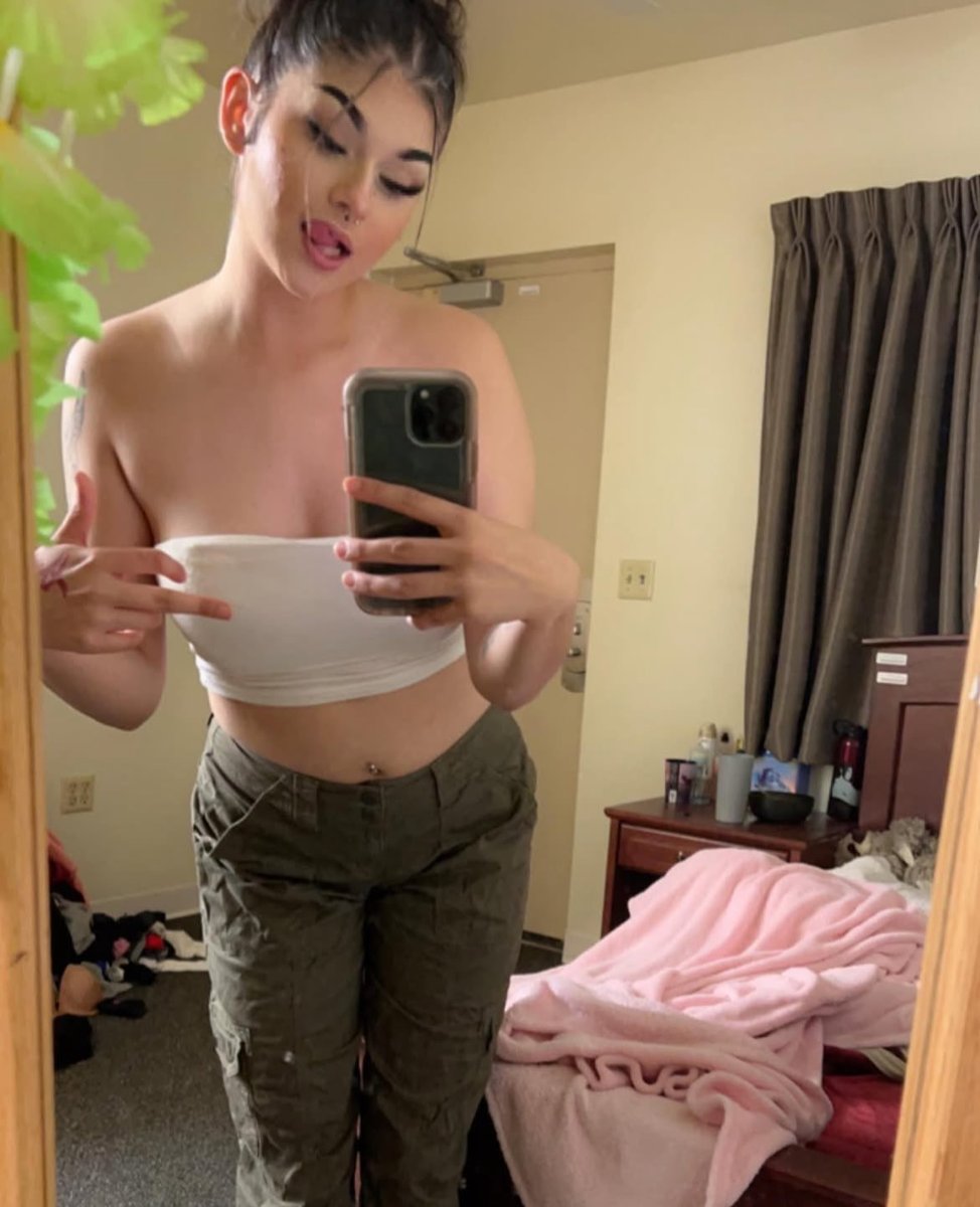 AlexaBratty_'s tweet photo. I donβt lower expectations, I raise tribute amounts. π₯₯π₯₯πππͺΌ
#Sissy #findom #sph #sessions #forcedintox #drains #paypiggy #bratty #cuck #bully #bwno #cuckold #uksub #simp #feetworship https://t.co/TWFvyemKZb