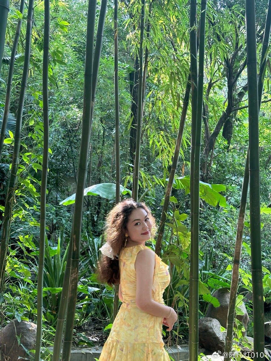 PatrickBoymtpk's tweet photo. [Chilling by the riverbank, strolling the quaint courtyard, and taking deep breaths of fresh air—perfect little moments in one go!] https://t.co/dbwdwv5qk5