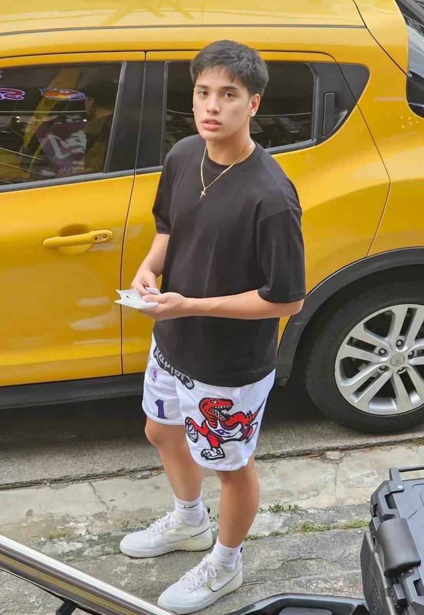 whoszedx's tweet photo. Nanginig mga laman ko sa laki ng bu is rat nya 😭

https://t.co/hUF3CIHwLN https://t.co/FOQTi4YWnK