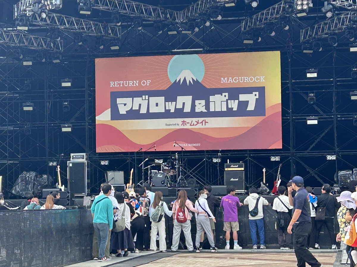 chibo1101's tweet photo. マグロック２日目🐟いつもマグロックはあまり興味ない人はみなかったりするんだけど今回は全部しっかり♪そして全部楽しかった╰(*´︶`*)╯♡パン多めに買っておいてよかったです（笑）マグロ角煮パン美味しい🤤#マグロック https://t.co/36w2cezhgd
