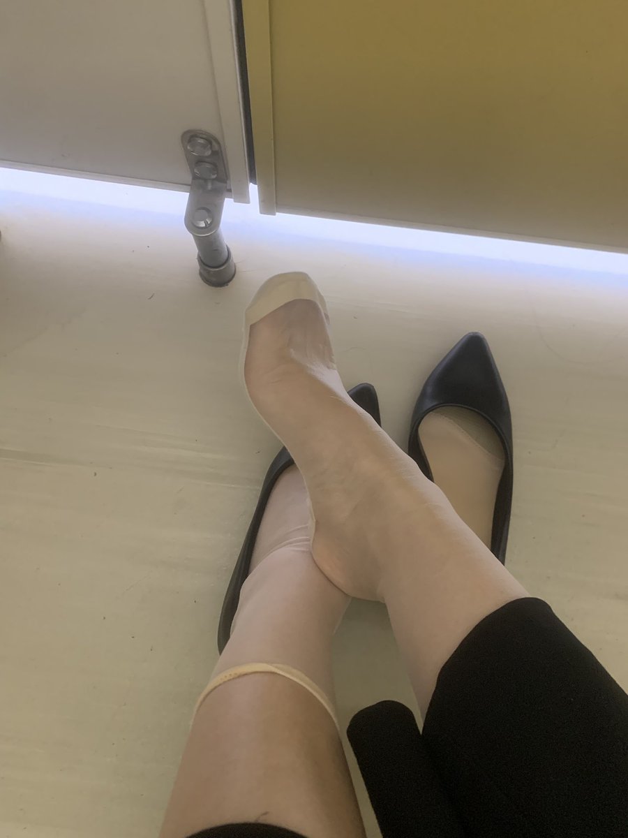 ppppooipoi's tweet photo. どうですか？☺︎💕
#パンスト売ります #ストッキング売ります #靴下売ります https://t.co/tfWtkThowU