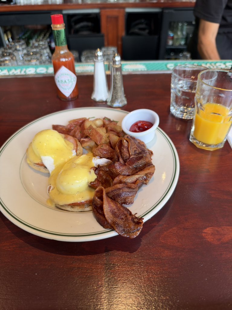 scottcabrinha's tweet photo. @CryptoKaleo breakfast gang rise up https://t.co/fyHrGzUr9x