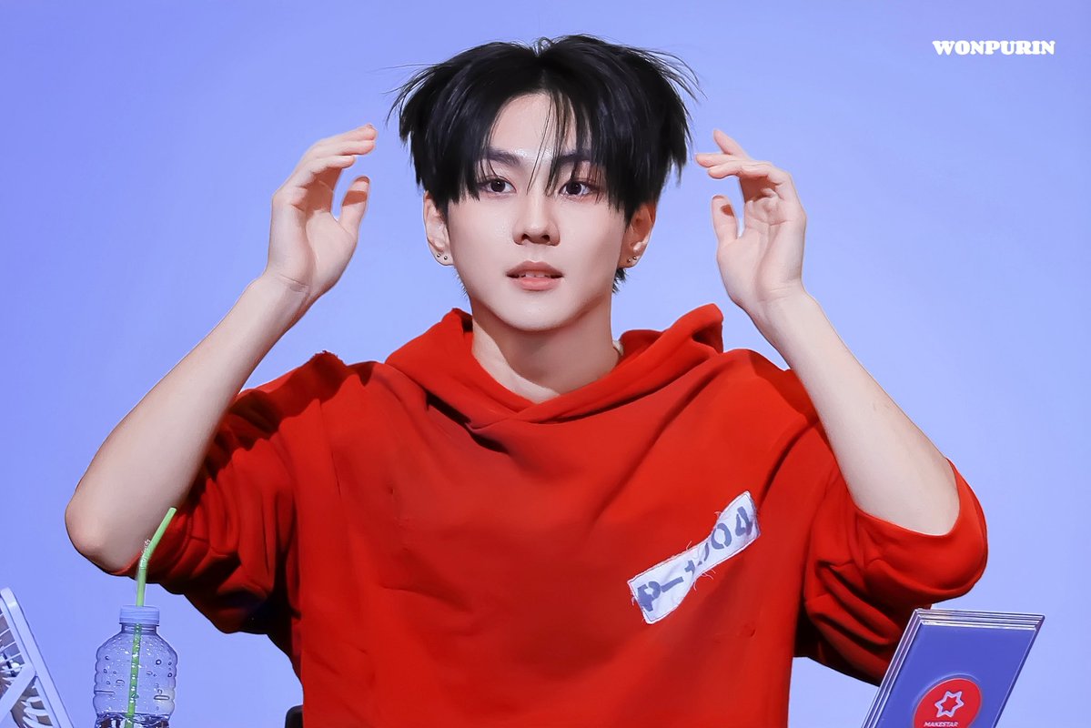 wonpurin_0209's tweet photo. 260831 MAKESTAR

#정원 #JUNGWON #ジョンウォン 
#엔하이픈 #ENHYPEN https://t.co/wrW9qgBgok