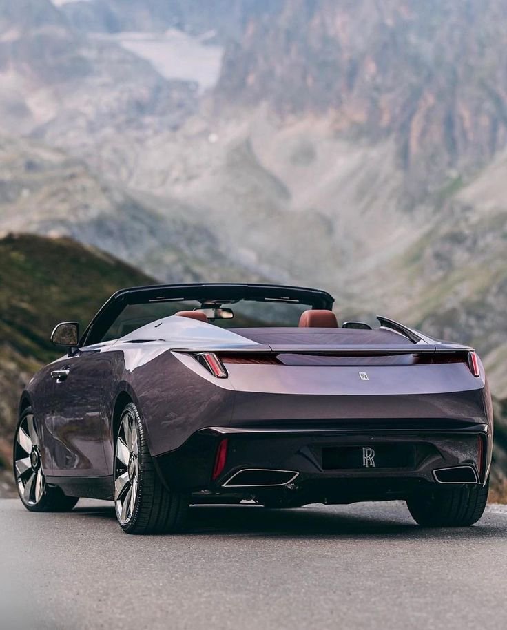dareal_123's tweet photo. Rolls-Royce Droptail
THIS IS LUXURY ON ANOTHER LEVEL.
The Rolls-Royce Droptail is a coachbuilt masterpiece created for an exceptionally exclusive clientele.
One garage. One Rolls-Royce. Unlimited possibilities.
Would you put this in your dream garage?
#RollsRoyce #Droptail #LuxuryCars