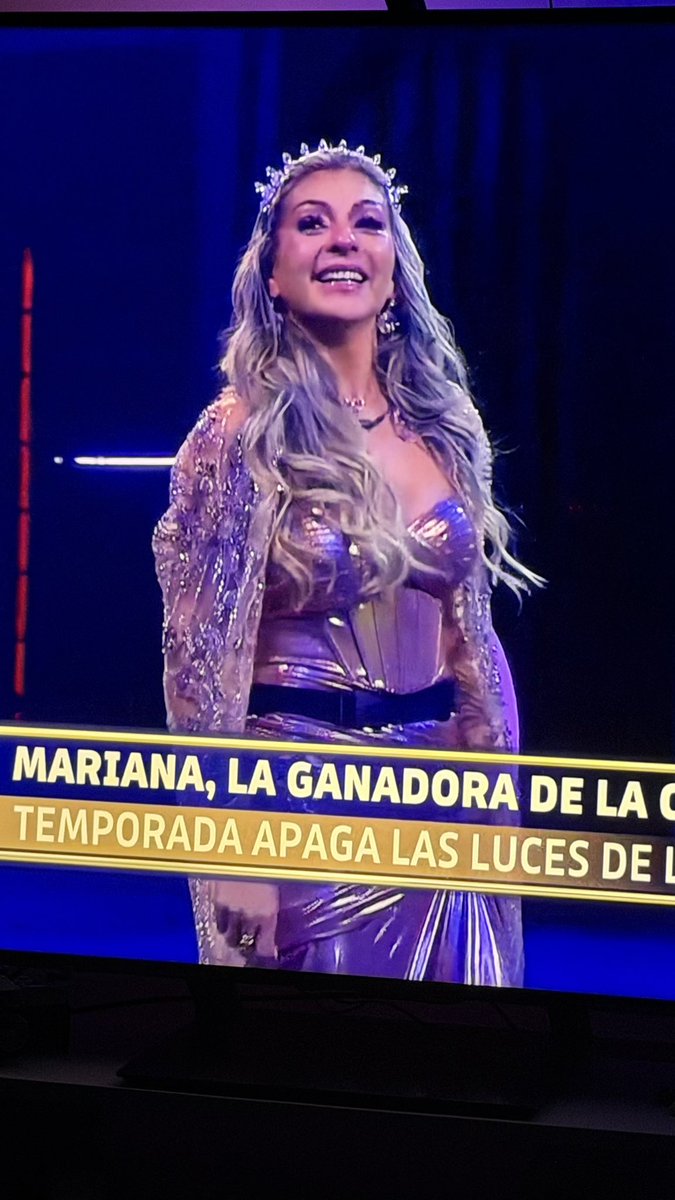 miguelrodarte's tweet photo. @soymarianaochoa
Por tu personalidad, te has convertido en la absoluta ganadora de #LaCasaDeLosFamososMéxico
Viviste CADA momento del reality.
Lo mereces más que nadie.
Disfrútalo.
#OV7Forever
#LaCasaDeLosFamososMéxico4 #LCDLFMX #LCDLF https://t.co/EH9Pkpjbnz