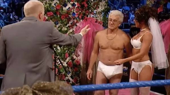 CFNeverMore's tweet photo. This storyline was so fun. 

@WWEDawnMarieECW had Mr. Wilson under her finger. Right where she wanted him. 

What a babe. https://t.co/4h7b6PGFmT