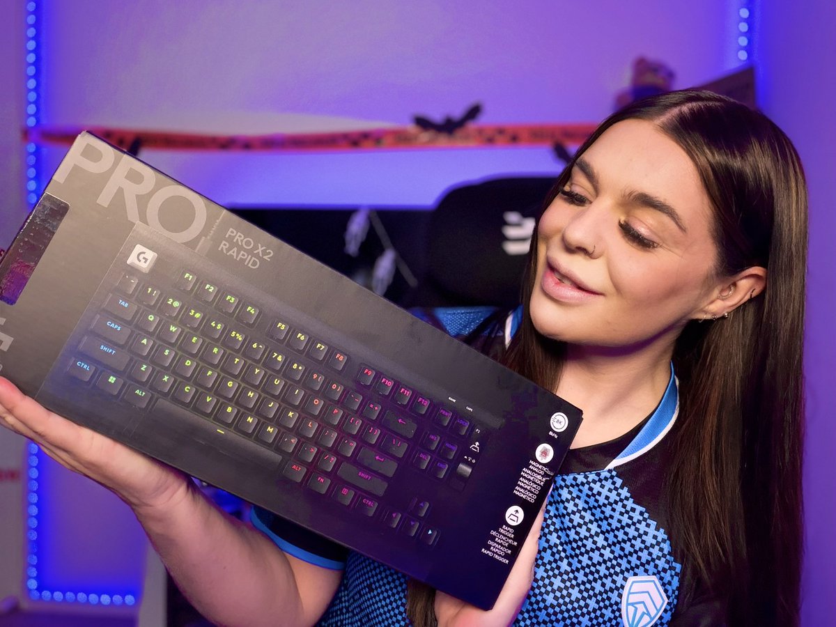 stakkyTTV's tweet photo. Thank you so much @LogitechG x @ChiefsESC for the Care Package! I cannot WAIT to unbox these and share it with you all! π₯ π₯
WATCH THIS SPACE FOR FULL UNBOXING AND INSIGHTS
ππ½ LOGITECHG PRO X2 RAPID
ππ½ LOGITECHG PRO X3 SUPERSTRIKE
#logitechg #chiefsesc #collab https://t.co/5Aw98iXBeP