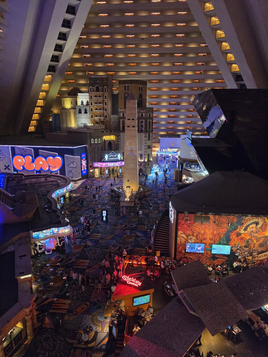 beau7944's tweet photo. 📍 Las Vegas https://t.co/65thNFx808