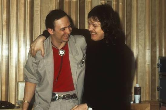EspecialesRNB's tweet photo. Zucchero &amp; Stevie Ray Vaughan - Mamma https://t.co/jyirTyJibs