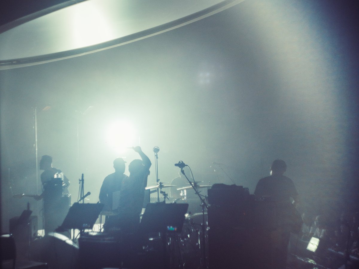 toe_jp_official's tweet photo. THANK YOU

「街を嚥む、今宵の⽉ - HARVEST SPECIAL LIVE NIGHT WITH toe -」
2026/10/4 at OSAKA・Zepp Namba

Photo: 濱田英明  @HamadaHideaki 

@yamayamawo @MINO_TAKAAKI @Satoshiyamane @shuumaibentoe @ukasiek https://t.co/rwASnBK3YV